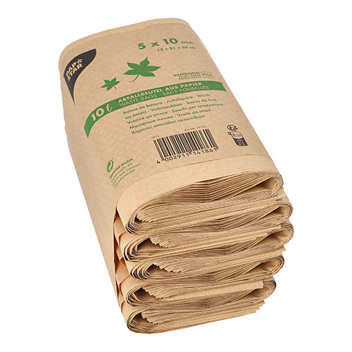Ein Stapel PAPSTAR Abfallbeutel Kraftpapier 10 l, 35x21x15 cm, braun (50 Stück) der PAPSTAR GmbH, gefaltet und gebündelt für die umweltfreundliche Entsorgung - kompostierbar und aus recycelten Materialien hergestellt.