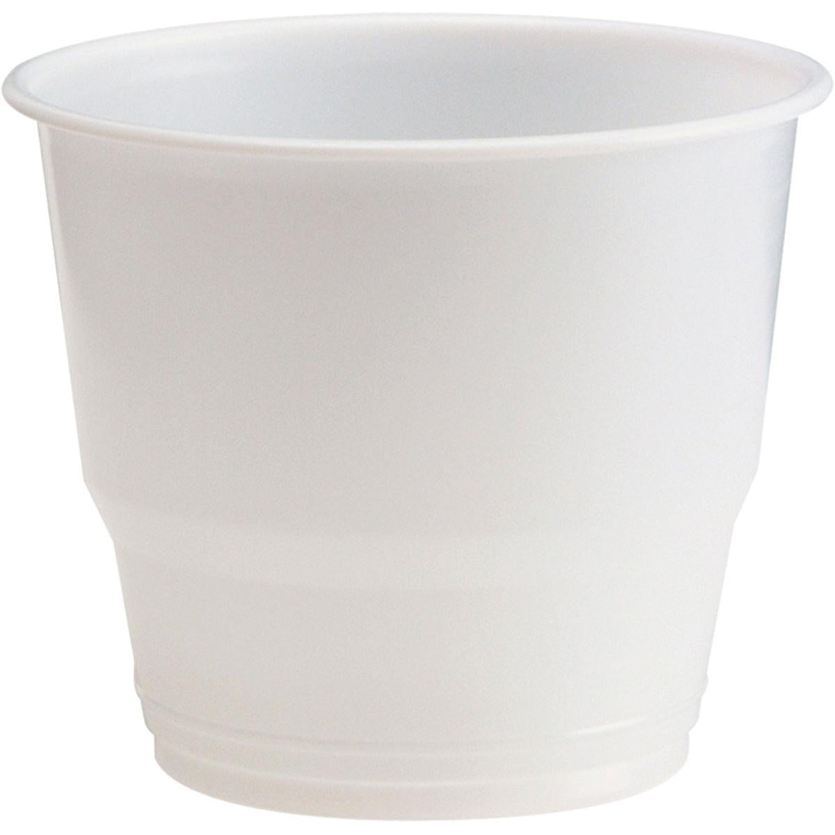 Der Duni GmbH Combi-Bar Tasseneinsatz Weiß (PS) ist ein kurzer, weißer Einweg-Kunststoffbecher mit gerolltem Rand und leichter Verjüngung, ideal für Catering und Veranstaltungen. Hier abgebildet auf weißem Hintergrund. Packung mit 80 Stück.