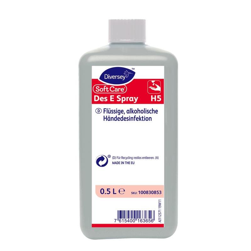 Ένα μπουκάλι 0,5 λίτρων Soft Care Des E Spray H5 Απολύμανση χεριών από την Diversey Deutschland GmbH & Co. OHG, σε πρακτική μορφή σπρέι, με ετικέτα στα γερμανικά, γκρι σώμα, λευκό καπάκι και πληροφορίες προϊόντος/ανακύκλωσης στο μπροστινό μέρος.