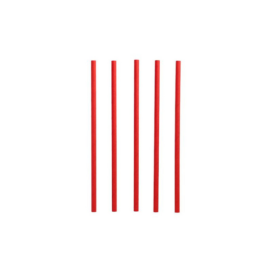 Fünf rote PAPSTAR Shake-Halme Papier-Trinkhalme, bekannt für ihre Umweltfreundlichkeit, sind vertikal vor einem schlichten weißen Hintergrund angeordnet.