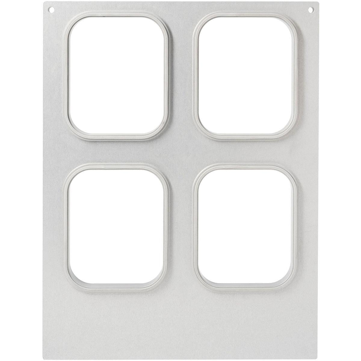 Η κασέτα για PP μπολ 350-630 ml, 4-θέσεων από την Duni GmbH είναι ένα ορθογώνιο μεταλλικό μπολ με τέσσερις στρογγυλεμένες κοιλότητες σε διάταξη 2x2 και δύο μικρές τρύπες στις πάνω γωνίες για πρακτική αποθήκευση.