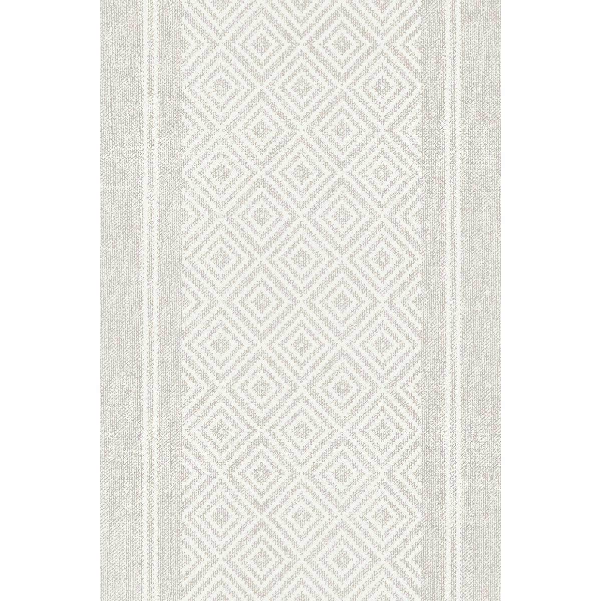 Eine beige-weiße Tapete mit einem sich wiederholenden geometrischen Rautenmuster und gepunkteten Details ergänzt Ihre Tischdekoration, besonders in Kombination mit hochwertigen Dunilin-Servietten 40 x 60 cm 1/4 Falz von Duni GmbH.