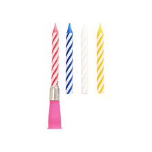 Η PAPSTAR μουσική κερί "Happy Birthday" (12 εκ., πολύχρωμο) από την PAPSTAR GmbH παρέχεται με ανταλλακτικά κεριά. Ιδανικό για ένα γιορτινό τούρτα γενεθλίων και περιλαμβάνει ένα πολύχρωμο μουσικό κερί σε συσκευασία blister.