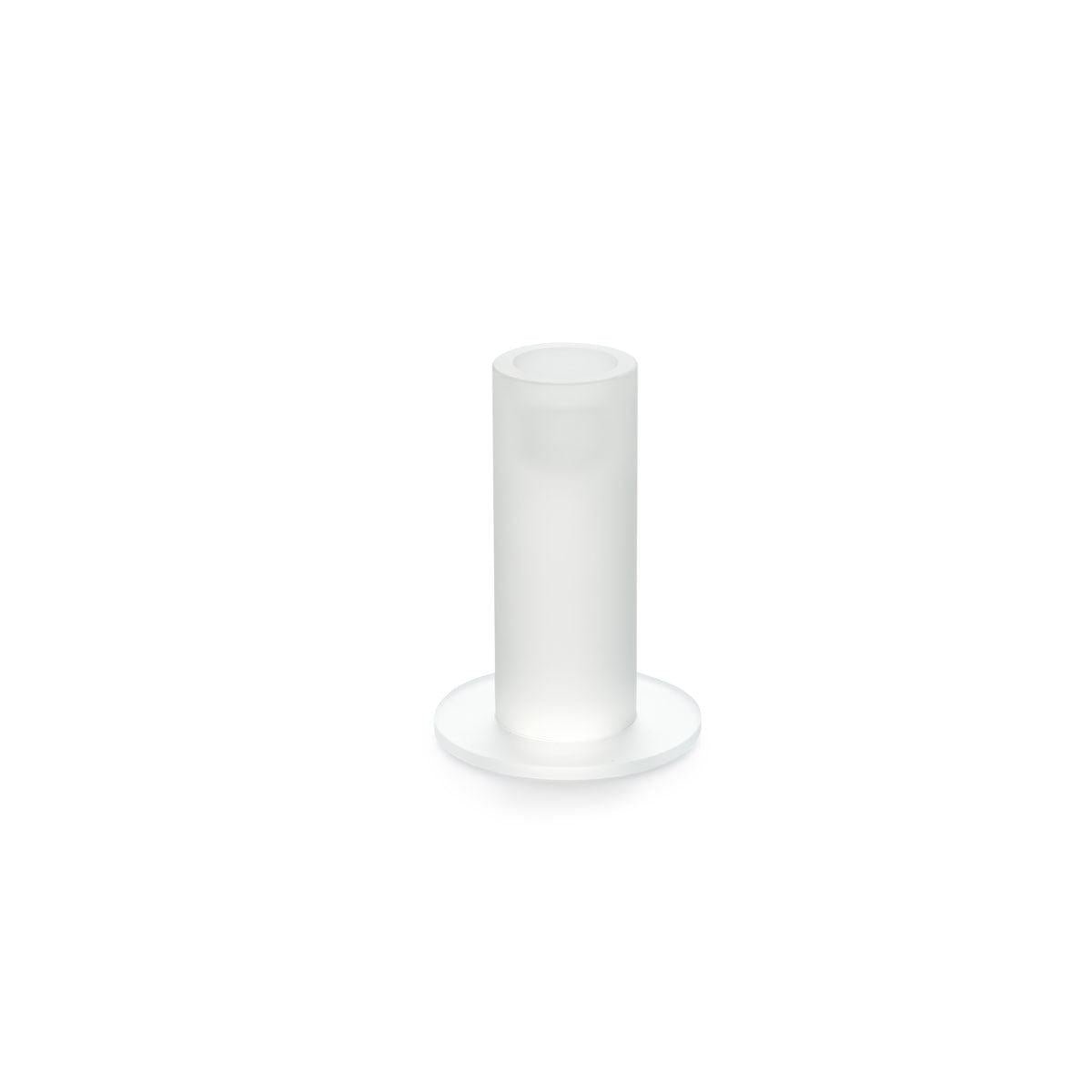 Η γυάλινη κηροπήγιο Duni GmbH, 11 cm, παγωμένος κρύσταλλος, στέκεται με επίπεδη στρογγυλή βάση σε λευκό φόντο - μια κομψή χειμερινή διακόσμηση (1 τεμάχιο).