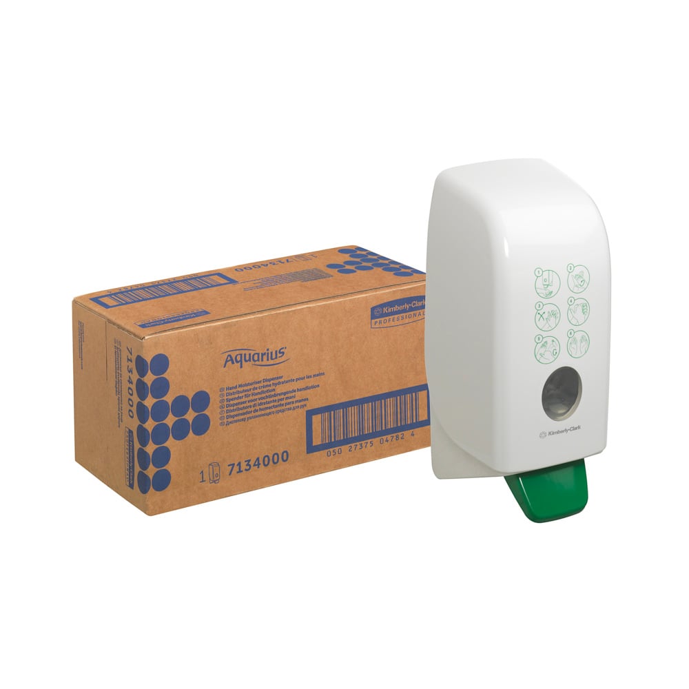 Ein weißer 1L Aquarius™ Hand Moisturiser Dispenser der Kimberly-Clark GmbH ist mit einem grünen Druckhebel an der Wand montiert und wird neben seiner braunen Markenbox mit Produktdetails für die hygienische Handpflege gezeigt.
