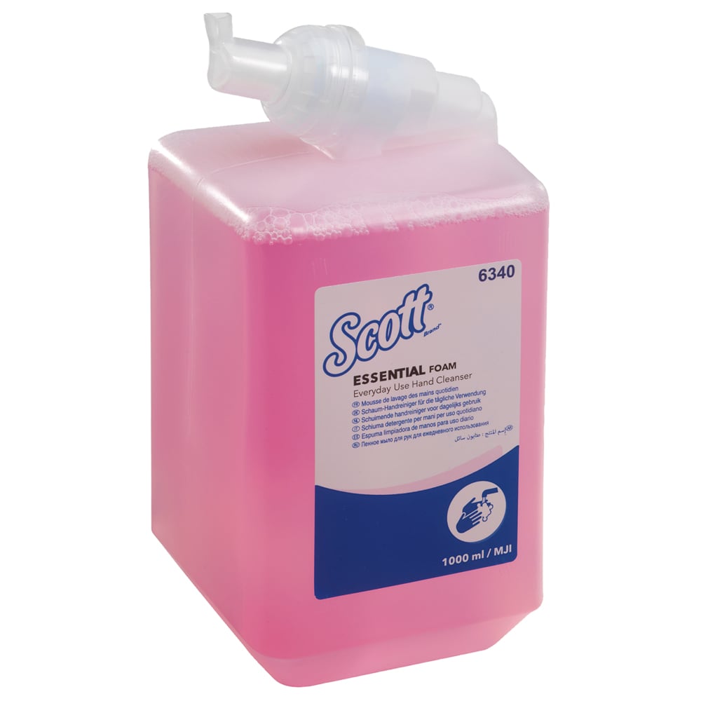 Μια 1 L Scott® Essential™ Αφρώδης Σαπούνι κασέτα από την Kimberly-Clark GmbH για καθημερινή καθαριότητα των χεριών, ροζ σαπούνι, με διαφανές στόμιο διανομής και μπλε-λευκή ετικέτα. Συσκευασία με 6 κασέτες.