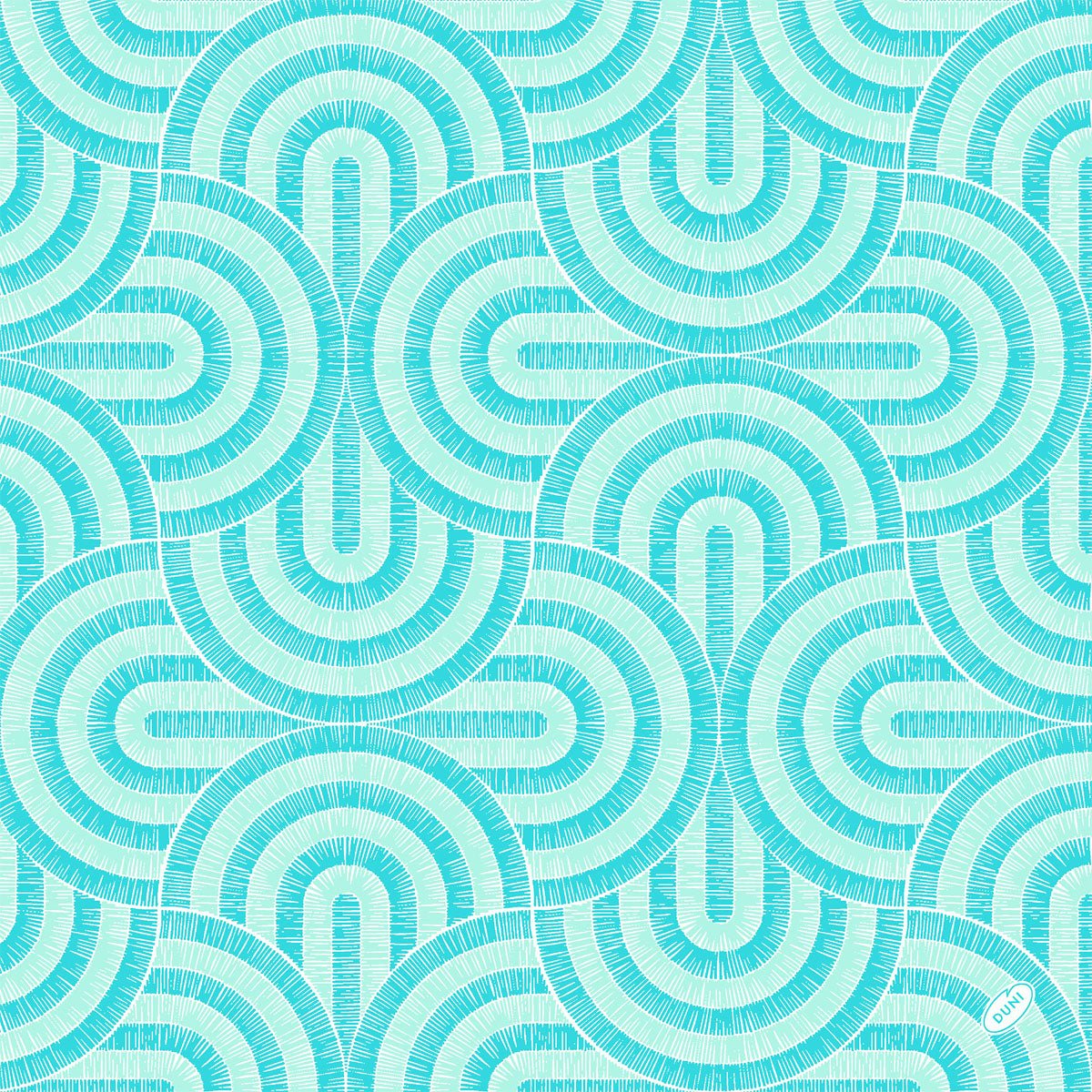 Ένα συνεχές γεωμετρικό μοτίβο από αλληλοεπικαλυπτόμενα ημικύκλια σε χρώμα τιρκουάζ και λευκό με λεπτές γραμμές ακτινοβολίας, ιδανικό για τις χαρτοπετσέτες Dunisoft-Serv. 40x40cm της Duni GmbH.