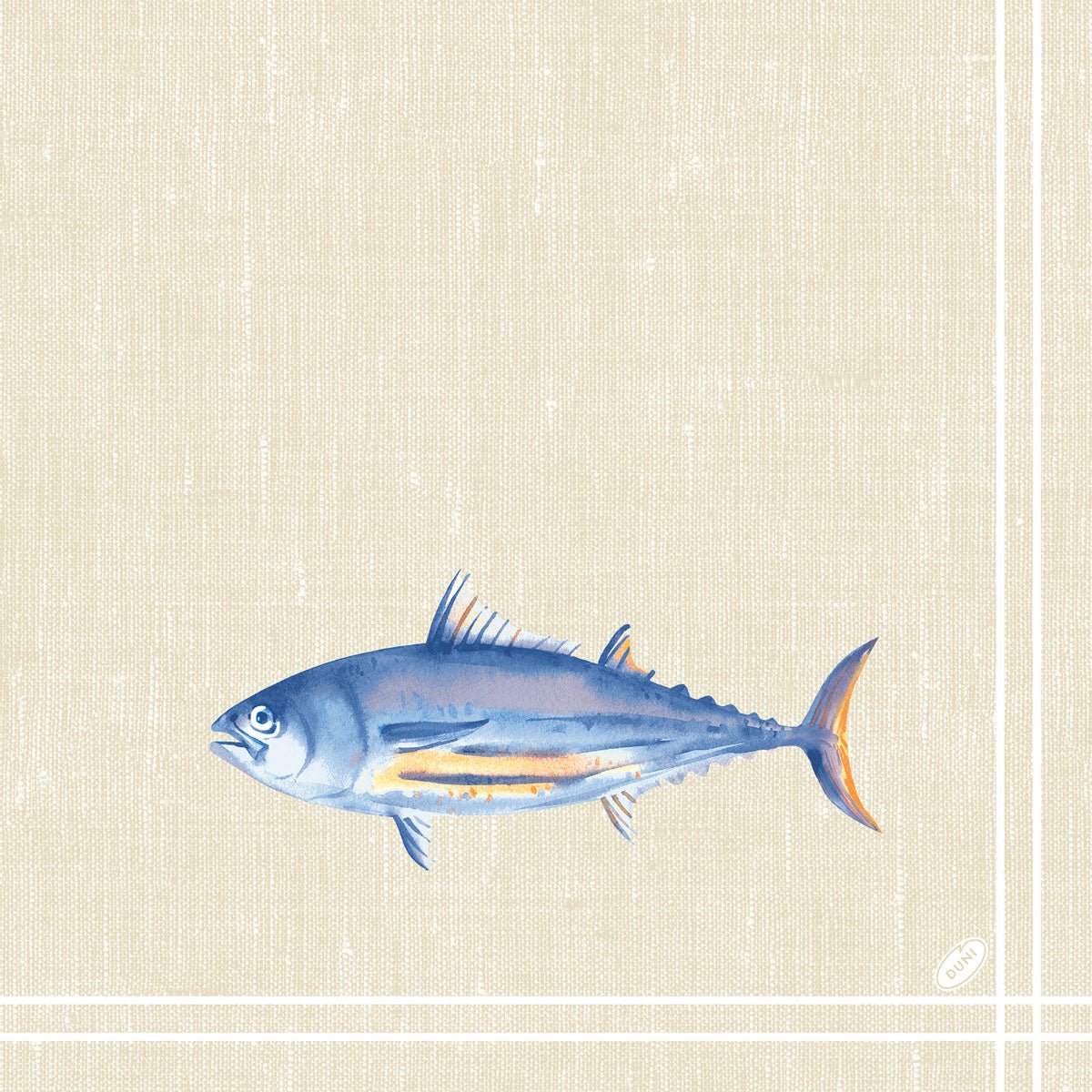 Στις κλασικές χαρτοπετσέτες 40 x 40 cm 4 στρώσεων, ανάγλυφο 1/4 πτυχή της Duni GmbH απεικονίζεται ένα μπλε-ασημένιο ψάρι με πορτοκαλί στοιχεία σε δομημένο μπεζ φόντο με λευκές γραμμές περιγράμματος.