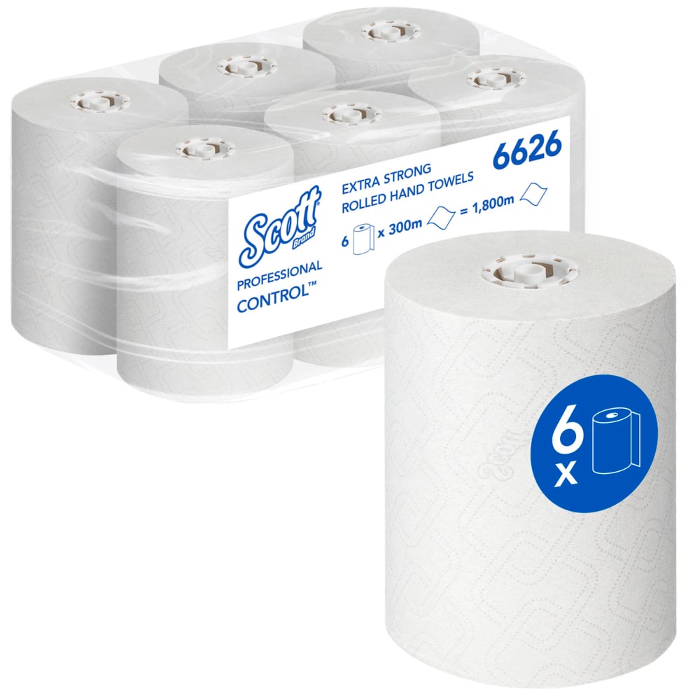 Sechs weiße Rollen Scott® CONTROL EXTRA STRONG Handtücher von Kimberly-Clark GmbH sind zusammen in einer Klarsichthülle verpackt, wobei die vordere Rolle ein blaues "6x"-Symbol trägt. Diese extra starken Papierhandtücher werden als 6 Rollen pro Karton für den professionellen Gebrauch geliefert.