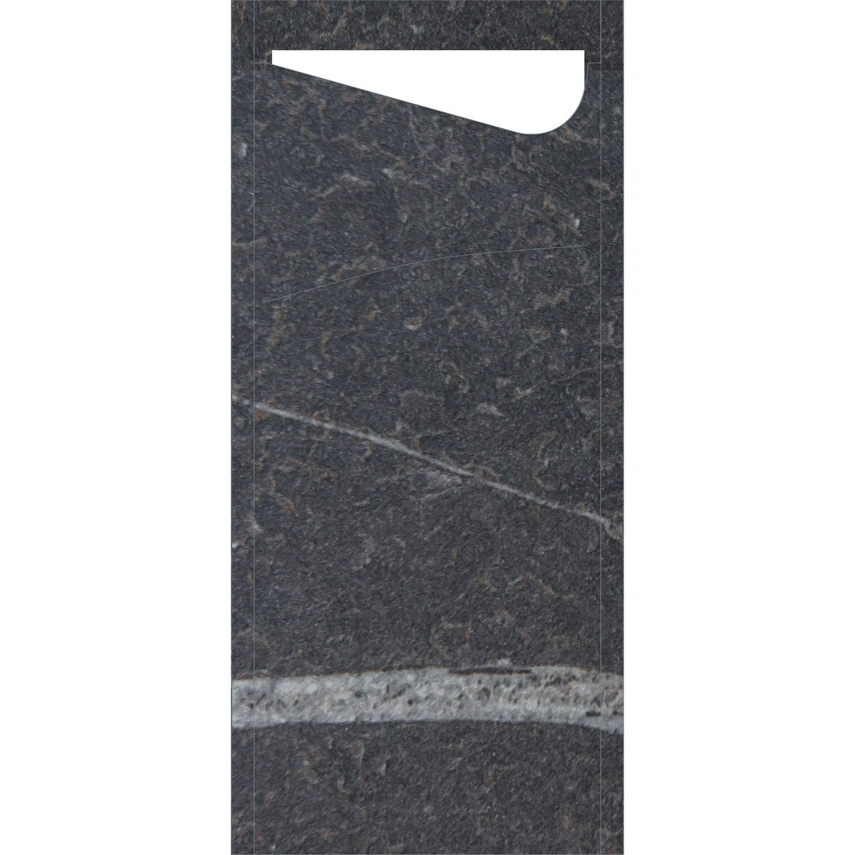 Η μαύρη μαρμάρινη πλάκα SACCHETTO 190x85 mm από την Duni GmbH είναι μια ορθογώνια, υψηλής ποιότητας μαρμάρινη πλάκα από σκούρα πέτρα με διακριτική, ανοιχτή φλέβα στο κάτω μέρος και μια καμπυλωτή εγκοπή πάνω δεξιά. Συσκευασία με 100 τεμάχια.