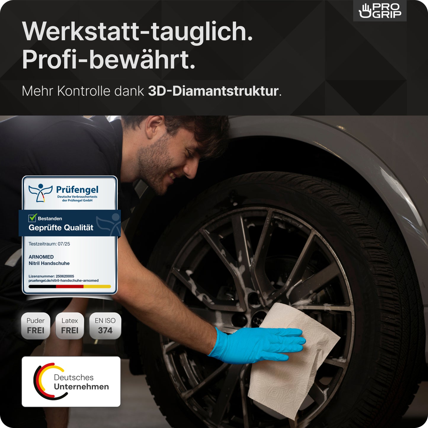 Eine Person mit PROGRIP NITRIL DIAMOND BLUE Einmalhandschuhen der ARNOWA GmbH reinigt eine graue Autofelge. Overlay-Text hebt reißfeste Qualität, 3D Diamantstruktur und Zertifizierungen mit Prüfengel, EN ISO 374, Deutsches Unternehmen Logos hervor.