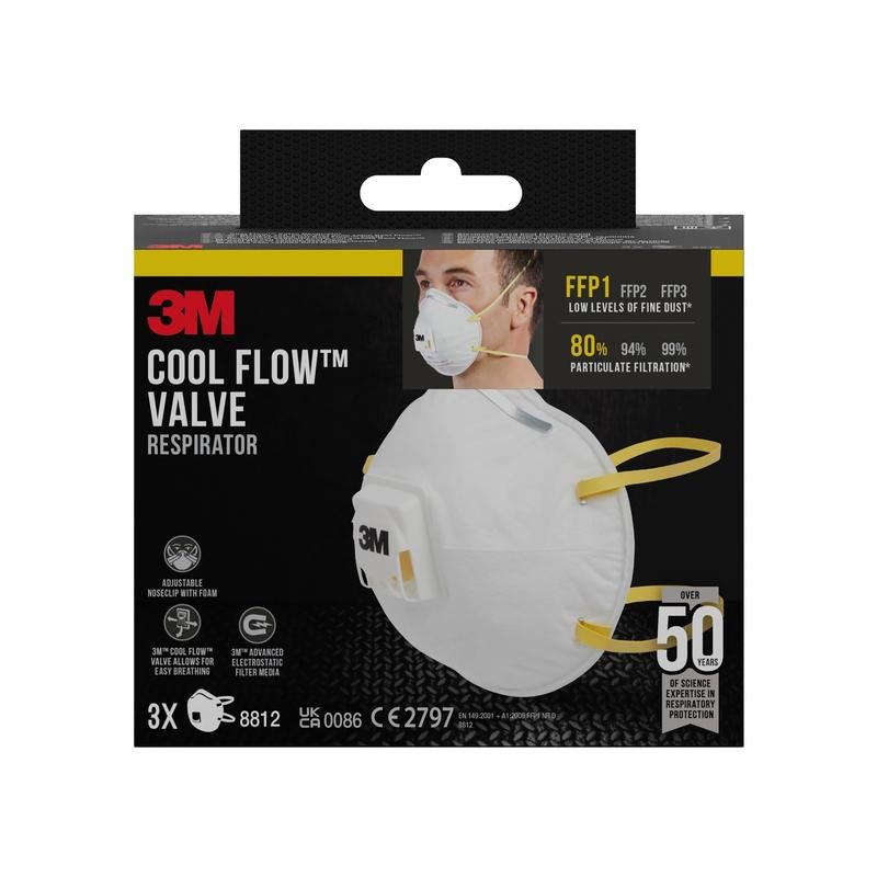 Ένα πακέτο των 3 τεμαχίων της 3M™ Cool Flow™ μάσκας σωματιδίων 8812, FFP1, με βαλβίδα από την 3M Deutschland GmbH. Η συσκευασία δείχνει έναν χρήστη με τη μάσκα και τονίζει την προστασία FFP1, τα κίτρινα λουριά και τις πάνω από 50 χρήσεις ανά πακέτο.