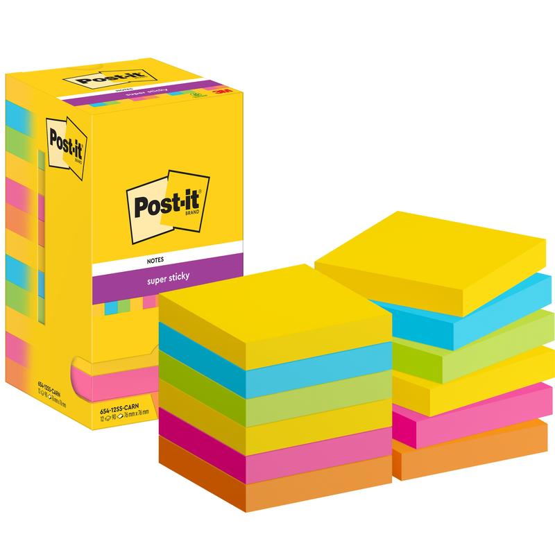 Ένα κουτί Post-it® Super Sticky Notes, 76 mm x 76 mm, 90 φύλλα/μπλοκ της 3M Deutschland GmbH με πολλαπλές στοίβες κίτρινων, μπλε, πράσινων, ροζ και πορτοκαλί τετραγωνικών σημειώσεων που βρίσκονται μπροστά.