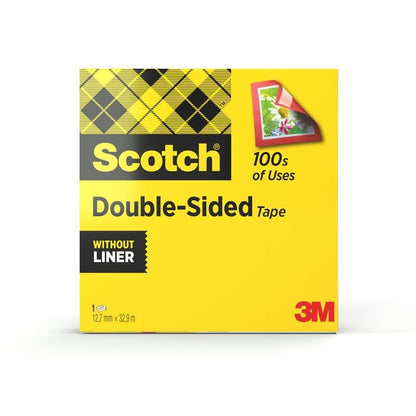 Ένα κίτρινο κουτί Scotch® διπλής όψης ταινία της 3M Deutschland GmbH (1 ρολό, 12 mm x 33 m) δείχνει ένα καρό σχέδιο, μια φωτογραφία που κολλάει και το κείμενο "100s of uses". Στο κάτω δεξιά φαίνεται το λογότυπο της 3M.