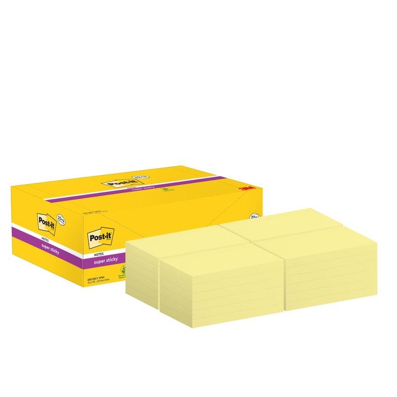 Μια συσκευασία 3M Post-it® Super Sticky Notes, κίτρινο, 76 x 127 mm, 90 φύλλα/μπλοκ (24 μπλοκ/συσκευασία), βρίσκεται τακτοποιημένη δίπλα σε στοίβες ανοιχτόχρωμων κίτρινων σημειωματάριων, όλα τοποθετημένα σε λευκό φόντο.