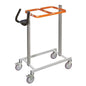 Η βασική δομή του TASKI Nano Trolley από την Diversey Deutschland GmbH & Co. OHG είναι ένα ανθεκτικό μεταλλικό καρότσι με τέσσερις περιστρεφόμενους τροχούς, ένα πορτοκαλί πλαίσιο και δύο μαύρες λαβές - ιδανικό ως πολυλειτουργικό αξεσουάρ για το Nano Trolley.