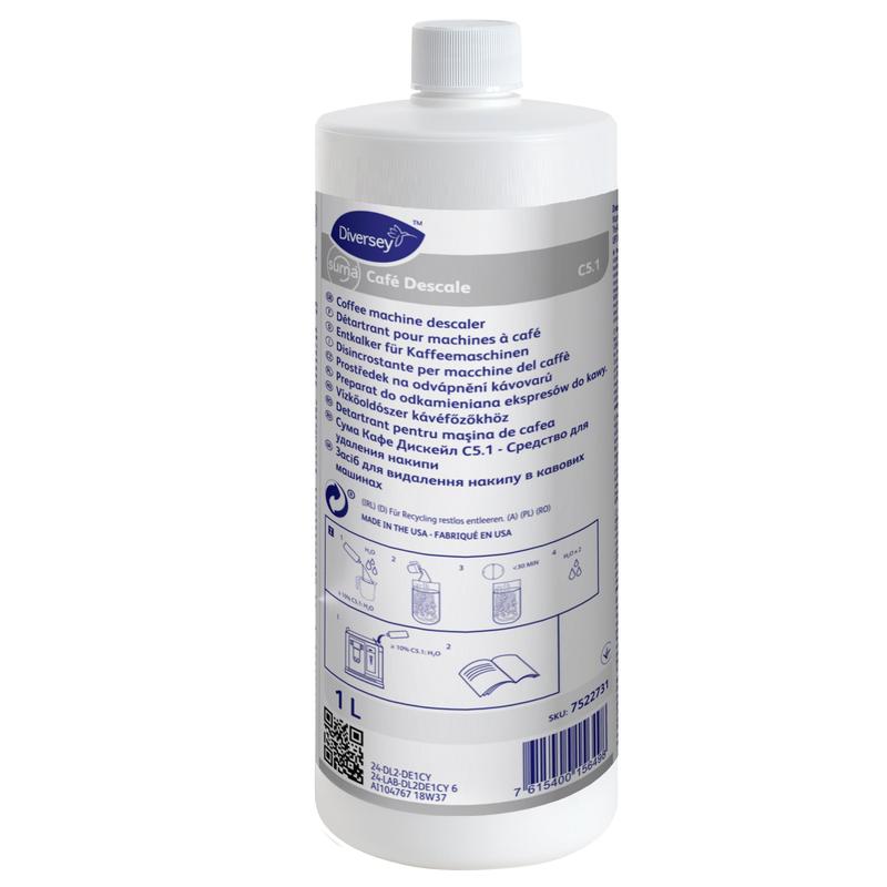 Die weiße 1-Liter-Flasche Diversey Deutschland Suma Café Descale C5.1 Kaffeemaschinentkalker mit blauem Etikett und weißem Schraubverschluss ist für die Entfernung von Kalkablagerungen in professionellen Küchenkaffeemaschinen bestimmt.
