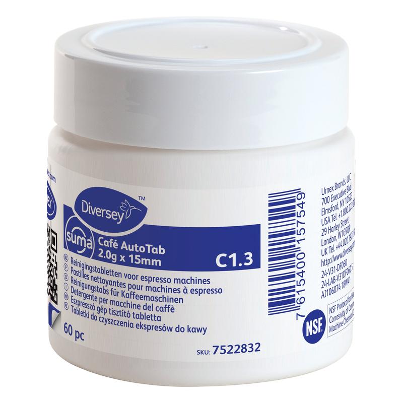 Ένα λευκό πλαστικό δοχείο "Suma Café AutoTab καθαριστικά δισκία για μηχανές εσπρέσο 60 τεμ." από την Diversey Deutschland GmbH & Co. OHG, αφαιρεί καφέ έλαια και παρατείνει τη διάρκεια ζωής της μηχανής. Η ετικέτα έχει πληροφορίες σε πολλές γλώσσες και έναν γραμμωτό κώδικα.