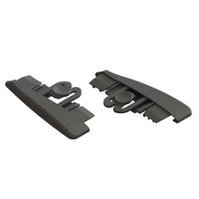 Δύο μαύρα καπάκια Jonmaster UltraPlus L/R από πλαστικό της Diversey Deutschland GmbH & Co. OHG, χρησιμοποιούνται ως ανταλλακτικά καπάκια για τη βάση σφουγγαρίστρας UltraPlus, απεικονίζονται με στρογγυλεμένες άκρες και μηχανισμούς κλειδώματος σε λευκό φόντο (2 συσκευασίες/κουτί).