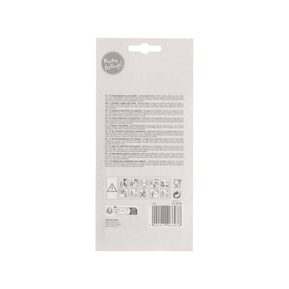 Η πίσω πλευρά μιας συσκευασίας με PAPSTAR GmbH γενέθλια κεριά 10 cm, πολύχρωμα με βάση (12 τεμάχια) δείχνει πολυγλωσσικές οδηγίες φροντίδας, σύμβολα προειδοποίησης, εικονογράμματα, έναν γραμμωτό κώδικα και μια ετικέτα "Party Edition!" - ιδανικά για κάθε πάρτι γενεθλίων.