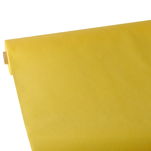 Μια κοντινή λήψη του τραπεζομάντιλου Starpak, όμοιο με ύφασμα, ύφασμα "Soft Selection", μερικώς κυρτωμένο και επίπεδο σε ένα λευκό φόντο.