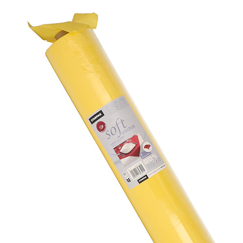 Ένα ρολό τραπεζομάντιλο Starpak, όμοιο με ύφασμα "Soft Selection", μερικώς ξεπακεταρισμένο, για να δείξει την απαλή, υφή που μοιάζει με ύφασμα, με μια ετικέτα με την επωνυμία Starpak, πληροφορίες χρήσης και μια εικόνα τραπεζιού.