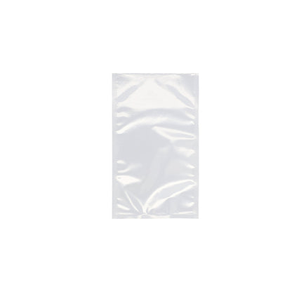 Ένας Starpak 100 Siegelrandbeutel, PA/PE διαφανής από Starpak βρίσκεται επίπεδος σε ένα λευκό φόντο. Ο καθαρός πλαστικός σάκος δείχνει ελαφρές πτυχές και αντανακλάσεις, τέλειος για αποθήκευση τροφίμων με θάλαμο κενού.