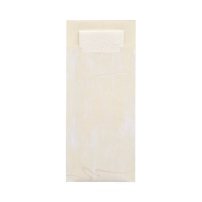 Μια κρεμ PAPSTAR 520 θήκη μαχαιροπίρουνων (20 cm x 8,5 cm, 2-στρώσεων) της PAPSTAR GmbH στέκεται όρθια, το δομημένο καπάκι είναι εν μέρει ανοιγμένο και αποκαλύπτει την θέα στην αντίστοιχη πετσέτα. Το υπόβαθρο είναι απλό λευκό.