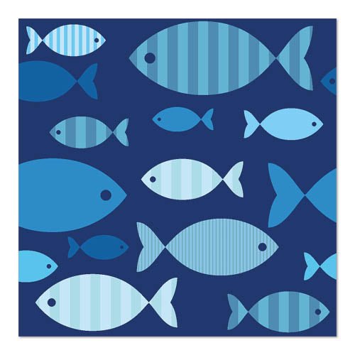 PAPSTAR 20 χαρτοπετσέτες, 33x33 cm, 3-στρώσεων από την PAPSTAR GmbH στο Design Set 6 δείχνουν διάφορα μεγάλα μπλε ψάρια με ρίγες και μονόχρωμα σε σκούρο μπλε φόντο - δημιουργικά επικαλυπτόμενα και χαλαρά διατεταγμένα.