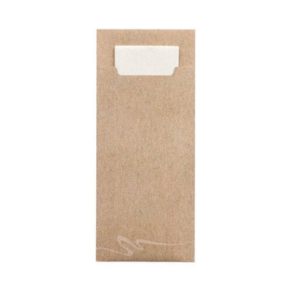 Μια καφέ PAPSTAR 520 θήκη μαχαιροπίρουνων (20x8,5 cm, 2-στρώσεων) της PAPSTAR GmbH δείχνει στο πάνω μέρος μια προεξέχουσα λευκή, διπλωμένη πετσέτα και στο κάτω μέρος ένα διακριτικό λευκό σχέδιο σε απλό λευκό υπόβαθρο.