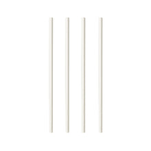 Vier PAPSTAR 100 Trinkhalme, Papier „pure“ (Ø 6 mm, 20 cm) der PAPSTAR GmbH sind vertikal auf weißem Hintergrund angeordnet und weisen auf ihre umweltfreundliche und biologisch abbaubare Alternative für umweltbewusstes Trinken hin.
