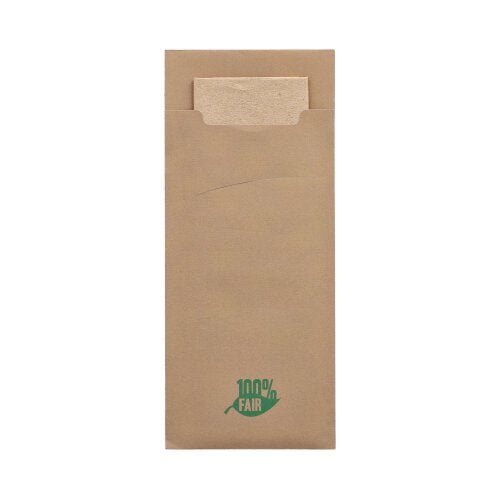 Ένας PAPSTAR 520 φάκελος θήκης μαχαιροπήρουνων (20 x 8,5 cm) με αντίστοιχη χαρτοπετσέτα δύο στρώσεων στο εσωτερικό. το καφέ χάρτινο κάλυμμα είναι διακοσμημένο με ένα πράσινο λογότυπο "100% FAIR" στο κέντρο της βάσης. Μάρκα: PAPSTAR GmbH.