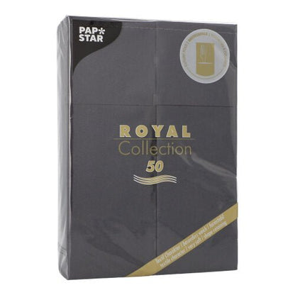 Μια σφραγισμένη συσκευασία με 50 πετσέτες "ROYAL Collection" 48 x 30 cm με θήκη μαχαιροπίρουνου της PAPSTAR GmbH, με χρυσό-λευκό κείμενο και ένα στρογγυλό έμβλημα στην επάνω δεξιά γωνία.