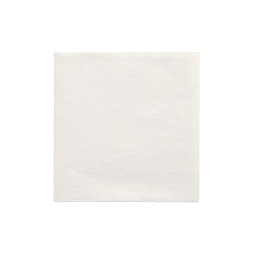 Μια PAPSTAR πετσέτα 1/4-πτυχή (24x24 cm, λευκή, "DAILY Collection", 20 κομμάτια) της PAPSTAR GmbH είναι στο κέντρο λευκής επιφάνειας, αχρησιμοποίητη με διακριτική υφή και ακόμη τυλιγμένη σε μεμβράνη για φρεσκάδα.