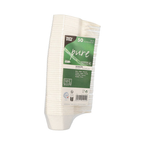 Μια συσκευασία με 50 λευκά εξάγωνα πιάτα για σνακ "pure" από ζαχαροκάλαμο της PAPSTAR GmbH – φιλικά προς το περιβάλλον πιάτα μιας χρήσης, ιδανικά για βιώσιμες συγκεντρώσεις.