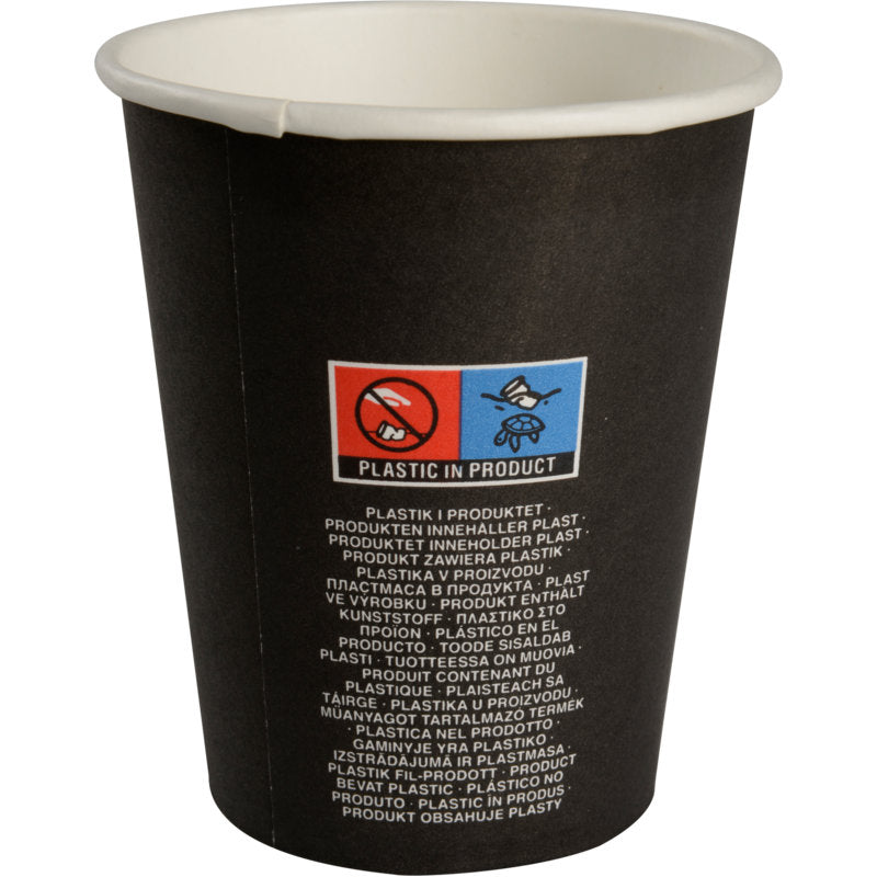 Der Kaffeebecher "Beans" von Abena Re-Seller GmbH ist ein schwarzer Becher mit No Plastic/No Littering Icons und "Plastic in Product" mit Übersetzungen - ideal für umweltbewusste Kaffeeliebhaber.