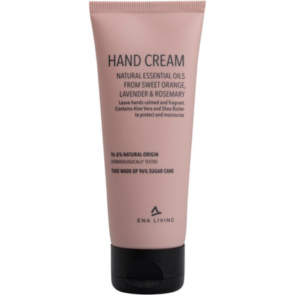 Ένας ροζ σωλήνας 75 ml ENA Living Handcreme από την Abena Re-Seller GmbH, με μαύρο καπάκι και αιθέρια έλαια από γλυκό πορτοκάλι, λεβάντα και δεντρολίβανο. Κατασκευασμένο με 96,8% φυσικά συστατικά για εντατική φροντίδα ξηρών χεριών. Διατίθεται σε κουτιά (πακέτο των 18).