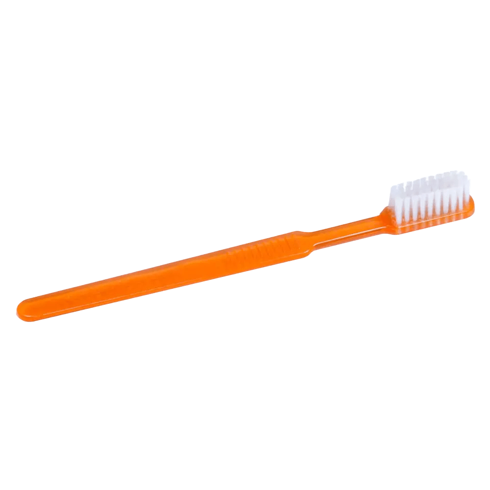 Μια AMPri MED-COMFORT Dental PS Μίας Χρήσης Οδοντόβουρτσα με οδοντόκρεμα, με πορτοκαλί χερούλι και λευκές τρίχες.