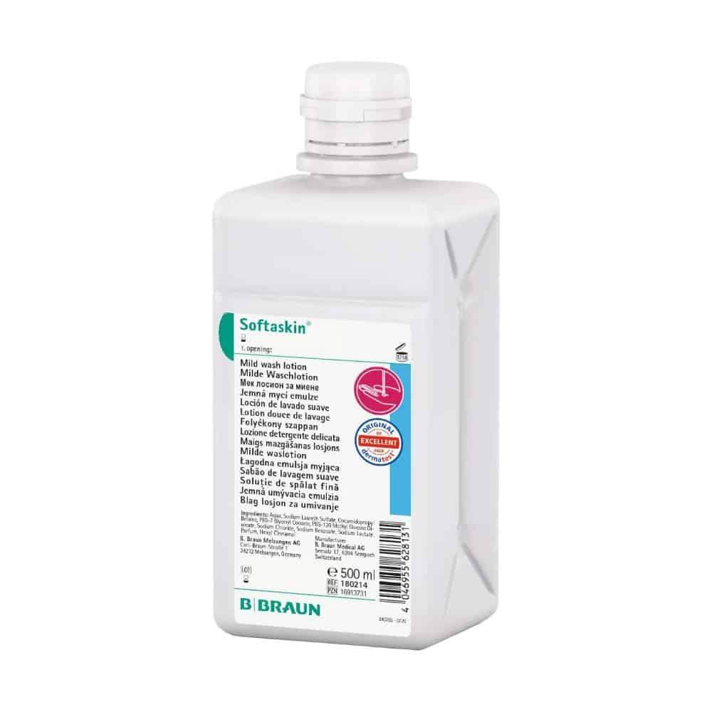 Το λευκό μπουκάλι των 500 ml με την επιγραφή «B. Braun Softaskin® Waschlotion» της B. Braun Deutschland GmbH & Co. KG περιέχει ένα ήπιο υγρό καθαρισμού, φιλικό προς το περιβάλλον και χωρίς μικροπλαστικά, και φέρει μια μπλε-λευκή ετικέτα με πολυγλωσσικό κείμενο.