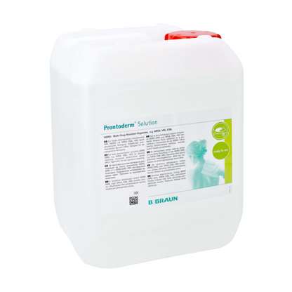 Ένας ευρύχωρος λευκός περιέκτης με λαβή, που περιέχει τη „B.Braun Prontoderm® Λύση για αποικιοποίηση MRE του δέρματος και των βλεννογόνων“ από την B. Braun Deutschland GmbH & Co. KG, εξασφαλίζει εξαιρετική συμβατότητα με το δέρμα. Η ετικέτα περιέχει ένα μικρό κείμενο και ένα πράσινο λογότυπο καθώς και μια εικόνα ενός ατόμου. Ο ειδικά σχεδιασμένος για την αποικιοποίηση MRE περιέκτης είναι ασφαλισμένος με ένα κόκκινο καπάκι.