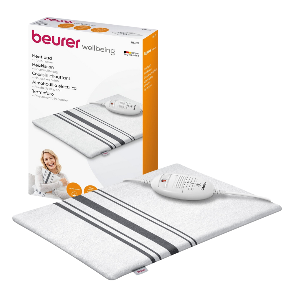 Το Beurer HK 25 θερμοφόρα της Beurer GmbH, απεικονίζεται με μαύρες και γκρι ρίγες, προσφέρει πολλαπλά επίπεδα θερμοκρασίας. Η συσκευασία φέρει την ετικέτα OEKO-TEX® STANDARD 100 και μια φωτογραφία μιας γυναίκας που χρησιμοποιεί τη θερμοφόρα.