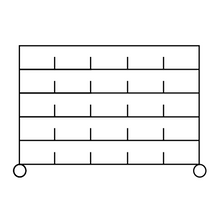 Der Novocal Sortierregalwagen ist ein rechteckiges vierstöckiges Regal aus vernickeltem, hochglanzverchromtem Präzisionsstahl mit fünf vertikalen Teilern pro Reihe und Kreisen an den unteren Ecken. Kommt als eine Packung mit 4 Eckpfosten.