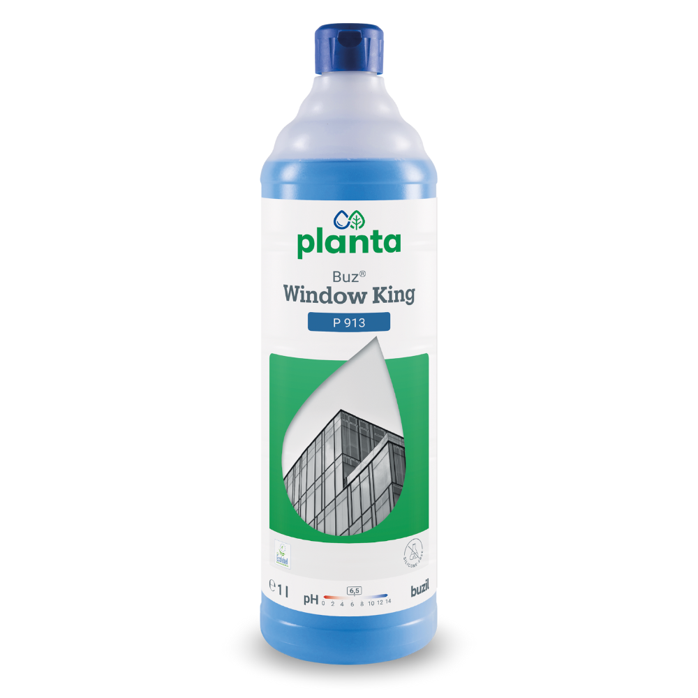 Το Buzil Buz® Window King P 913, ένα προϊόν της BUZIL-WERK Wagner GmbH & Co. KG, παρουσιάζεται με το οικολογικό σήμα της ΕΕ. Η ετικέτα δείχνει μια πρόσοψη κτιρίου μέσα σε ένα περίγραμμα σε σχήμα σταγόνας και υποδεικνύει το φιλικό προς το περιβάλλον συμπυκνωμένο καθαριστικό για γυάλινες επιφάνειες και παράθυρα με αντιρρυπαντική δράση. Το κυρίως λευκό-μπλε μπουκάλι έχει χωρητικότητα 1 λίτρο.