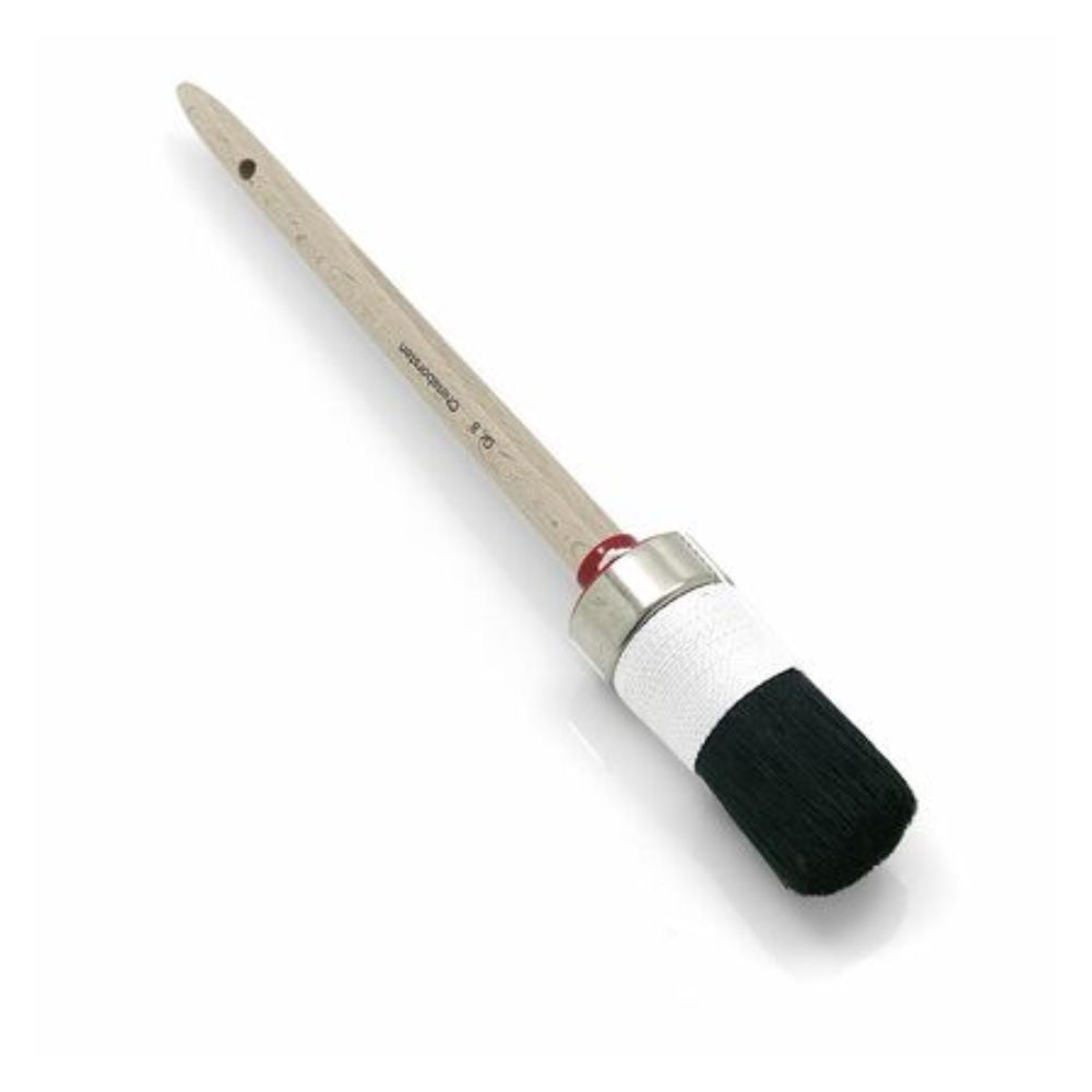 Το πινέλο ζωγραφικής Nölle Profi Brush Maler-Ringpinsel διαθέτει ξύλινη λαβή με τρύπα για κρέμασμα, φυσικές τρίχες και μεταλλικό δακτύλιο που είναι μερικώς τυλιγμένος με λευκή ταινία και προσφέρει έτσι επαγγελματική ποιότητα απόδοσης.