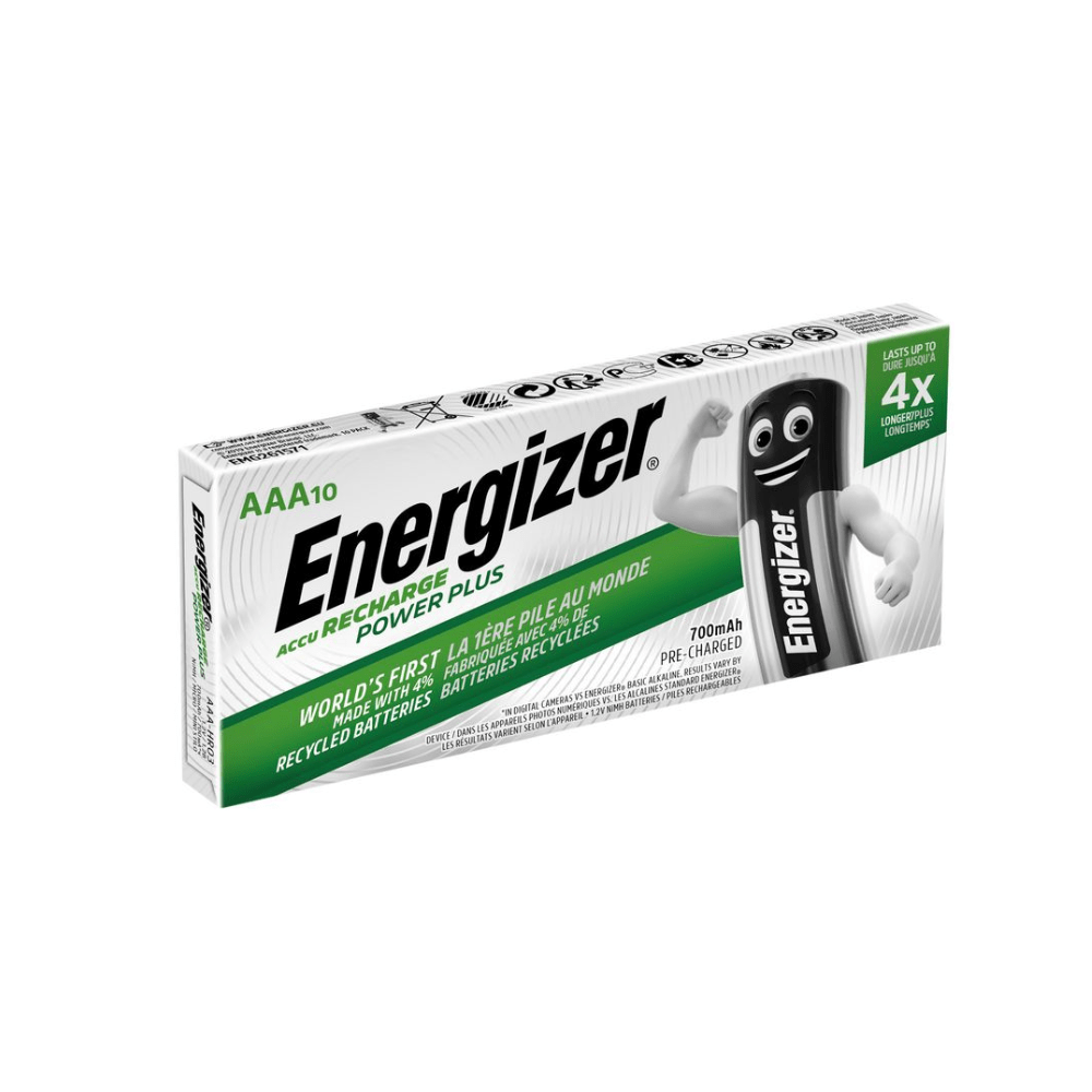 Ένα κουτί Energizer Power Plus AAA Micro LR03 700 mAh | Πακέτο (10 τεμάχια) από την Energizer Deutschland GmbH με δέκα μπαταρίες. Η συσκευασία τονίζει τη χρήση ανακυκλωμένων μπαταριών, 4 φορές μεγαλύτερη διάρκεια φόρτισης, χωρητικότητα 700 mAh και δείχνει μια φιγούρα μπαταρίας με χέρια.