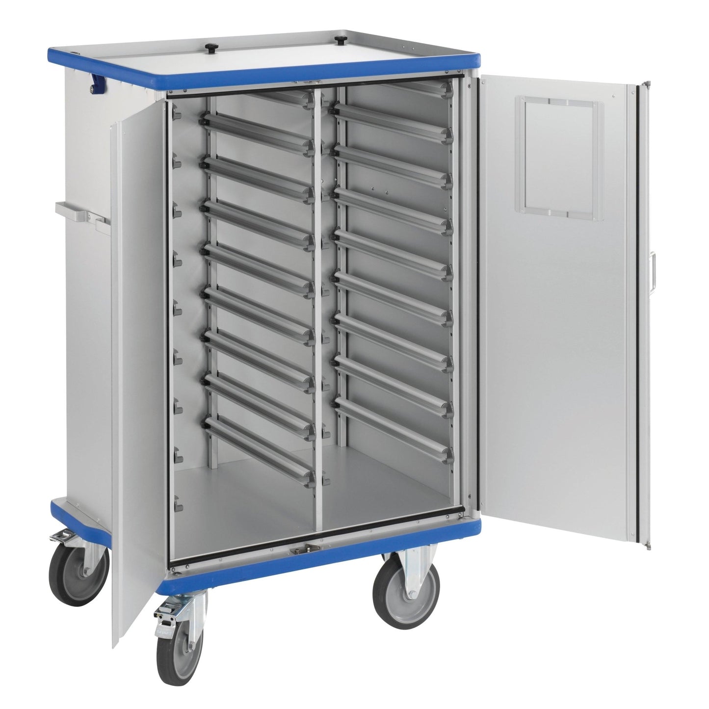 Το κλειστό τροχήλατο καροτσάκι Novocal από ανοδιωμένο αλουμίνιο διαθέτει 2 πόρτες με κλείδωμα, οριζόντιες εγκοπές, τέσσερις μεγάλες ρόδες και μπλε προφυλακτήρες. Ιδανικό για την αποθήκευση υλικών.