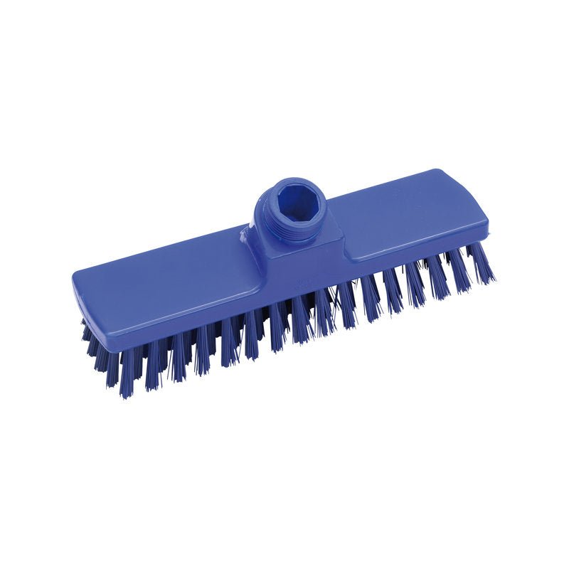 Η Haug Bürsten KG ΣΚΟΥΠΑ, ø 0,50MM ΣΚΛΗΡΟ 225x60x26mm είναι μια μπλε, ορθογώνια σκούπα με σκληρές τρίχες και ένα σπείρωμα στην κορυφή για τη στερέωση του κονταριού - τέλεια για εντατικό καθαρισμό και δύσκολες επιφάνειες.