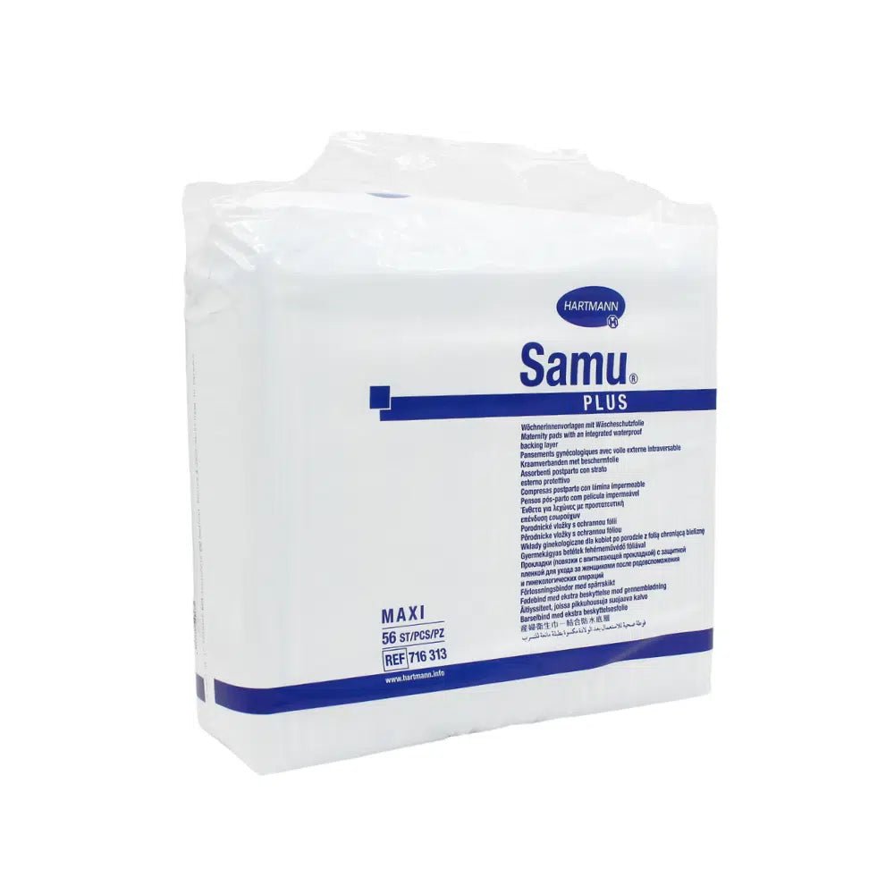 Μια σφραγισμένη συσκευασία Hartmann Samu® Plus Maxi Wöchnerinnen Vorlage από την Paul Hartmann AG (56 τεμάχια), ιδανική για την ασφαλή προστασία των ρούχων, παραδίδεται σε διαφανές φύλλο με μπλε πληροφορίες προϊόντος στο μπροστινό μέρος.
