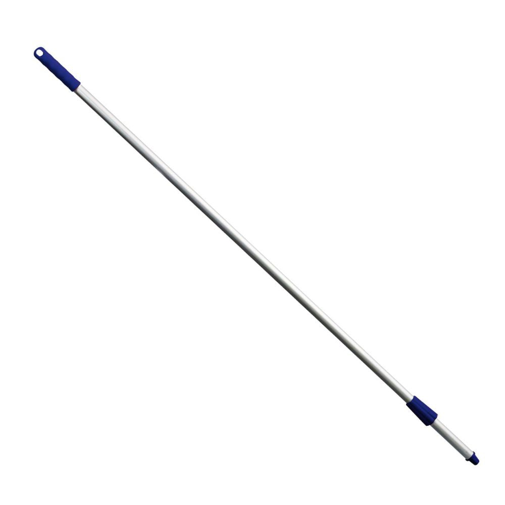 Μία λαβή σκούπας METAL DETECT PREMIUM Alustiel 1450 x Ø25 0 από Haug Bürsten KG, σύμφωνη με το πρότυπο HACCP, έχει μπλε πλαστικές λαβές και στα δύο άκρα και ακουμπά λοξά μπροστά από ένα καθαρό λευκό φόντο.