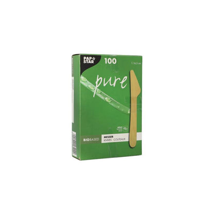 Η εικόνα δείχνει ένα πράσινο κουτί με PAPSTAR "pure" ξύλινα μαχαίρια, υπογραμμίζοντας έτσι τις χωρίς χημικά ιδιότητές τους. Το κουτί περιέχει 100 φιλικά προς το περιβάλλον ξύλινα μαχαίρια με μήκος 16,5 cm το καθένα. Η συσκευασία δείχνει ένα απεικονισμένο μαχαίρι και ένα φιλικό προς το περιβάλλον branding της PAPSTAR GmbH.
